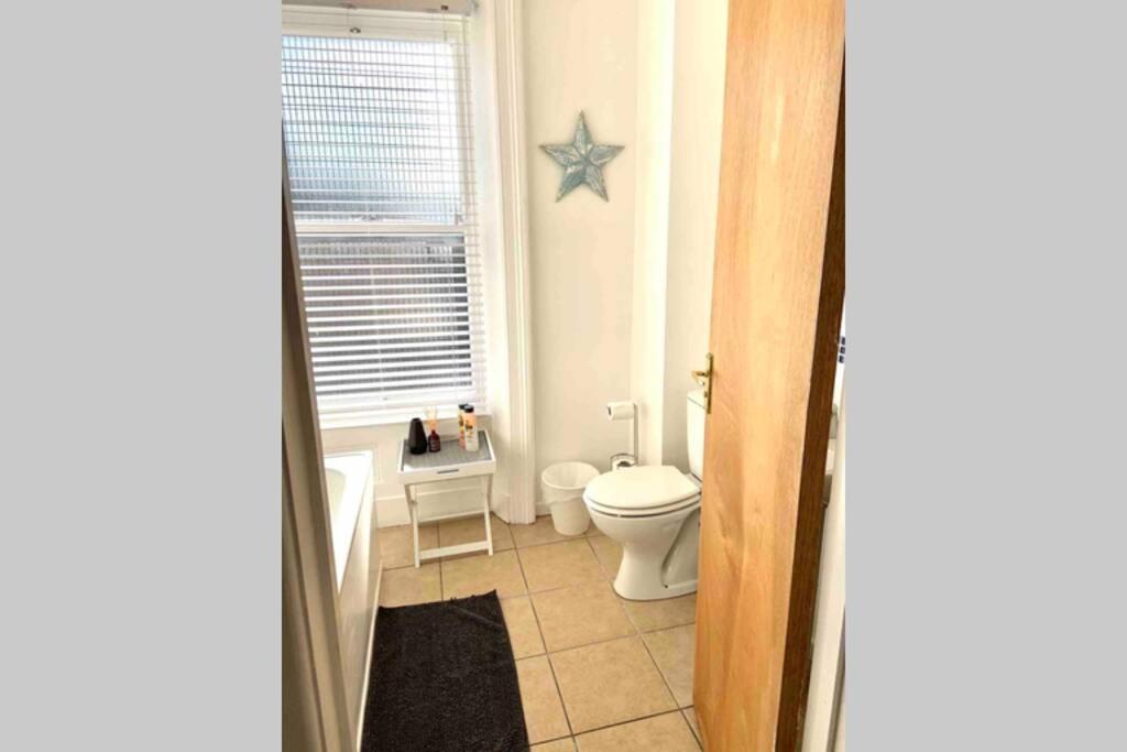 Flat 5 Eia House Apartamento Belfast Exterior foto